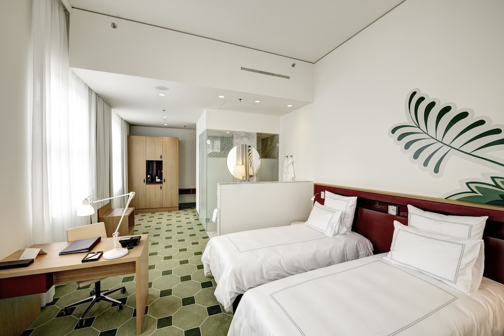 Hyperion Hotel Dresden Am Schloss 10/50