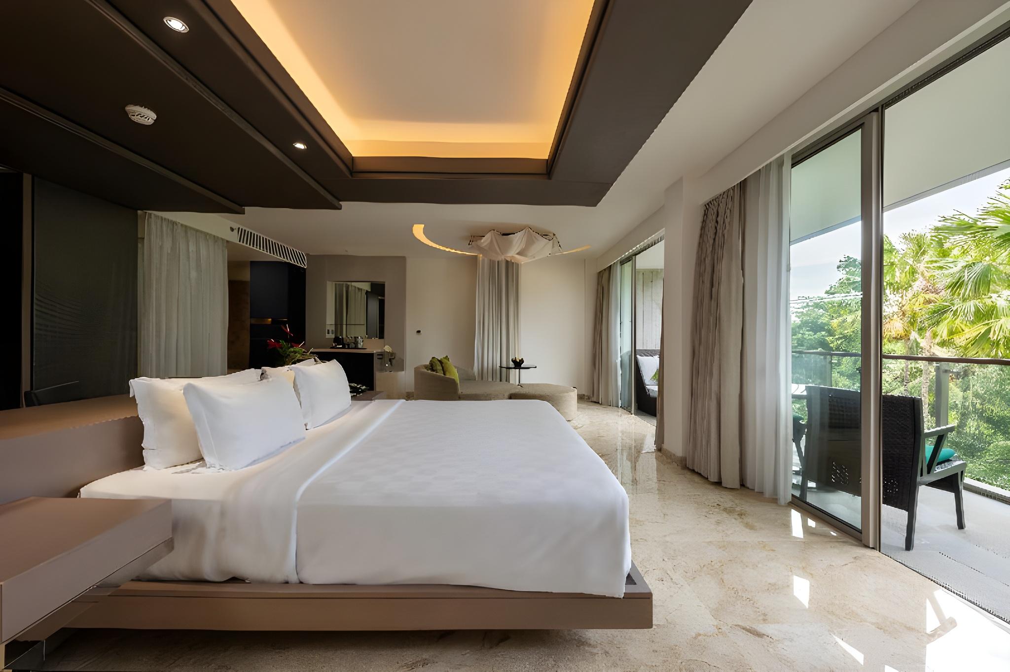2 Bedrooms, Suite, King and Twin Beds, Resort View