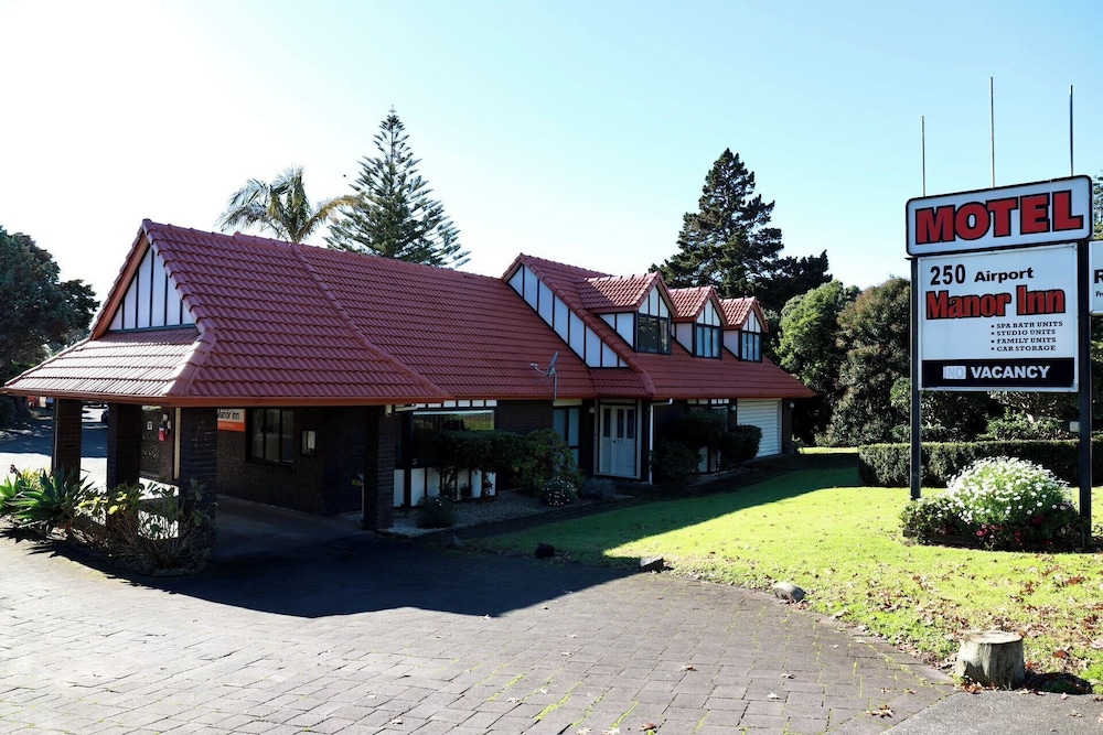Airport Manor Inn 62/66
