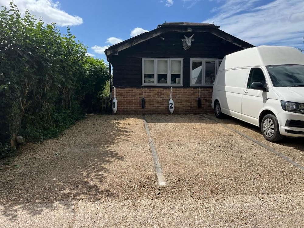 Bull Farm Studios 20/31