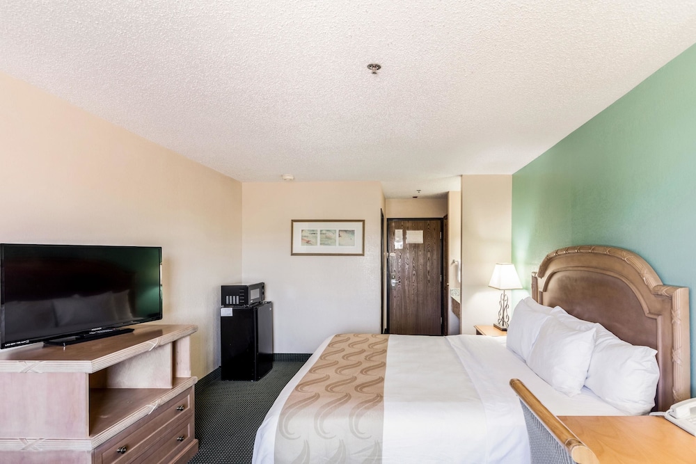 QUALITY INN ALLEN - PLANO EAST 18/37