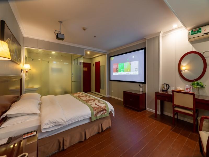 Queen Room Special Rate No Window