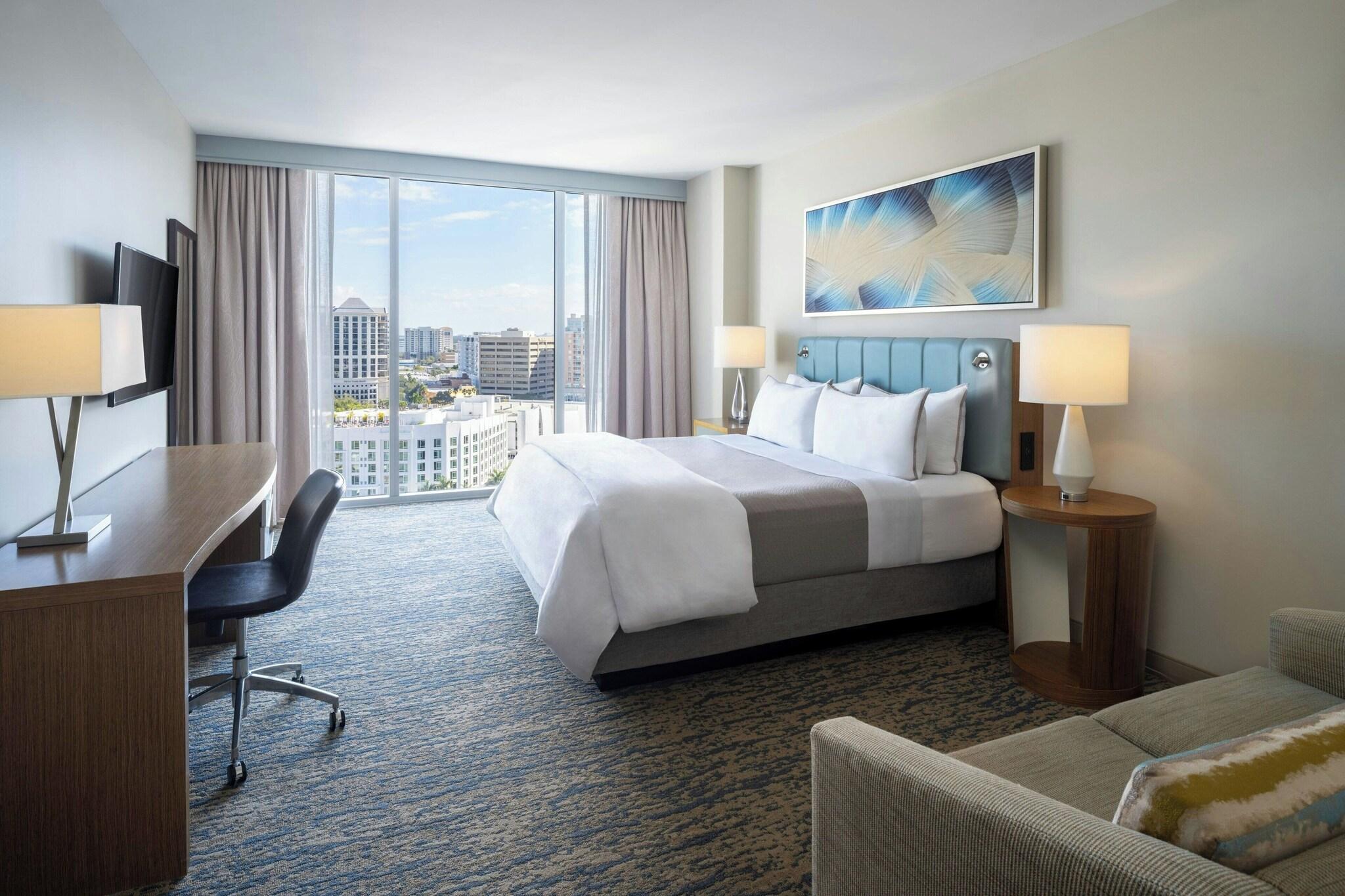 Room, King Bed, City View