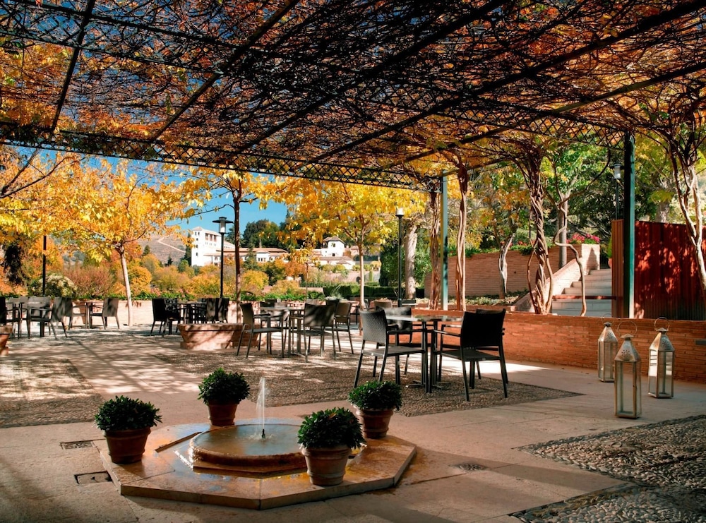 Parador De Granada 65/75