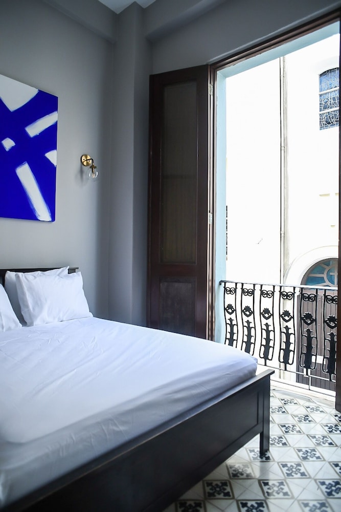 El Colonial - Adults Only 17/50