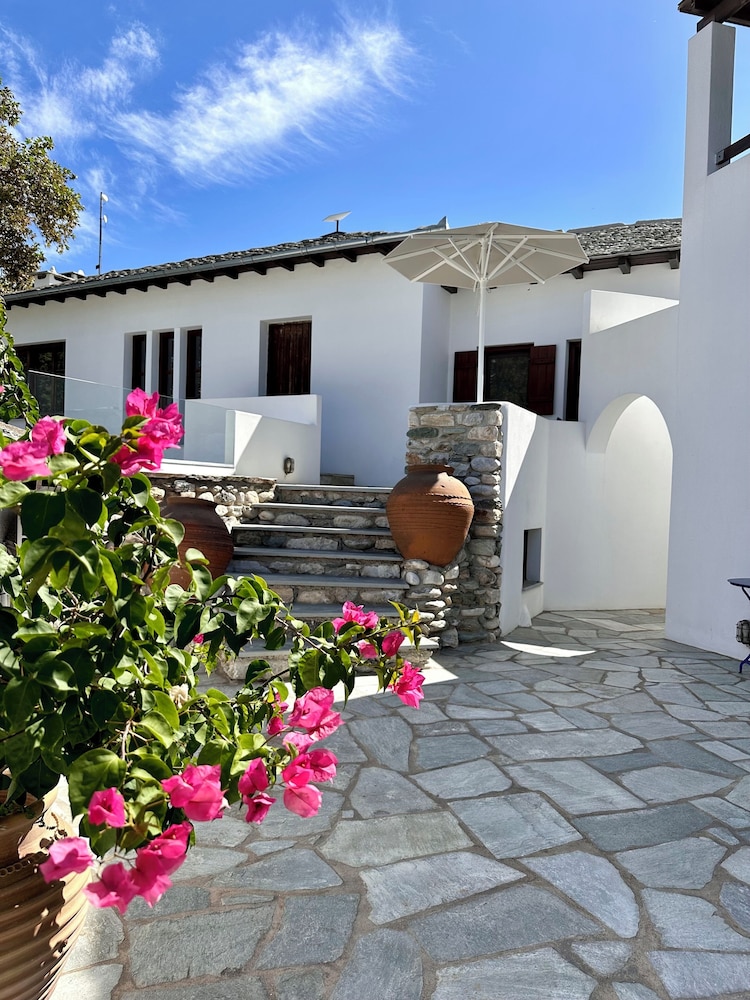 Aeolos Hotel and Villas Pelion 44/50