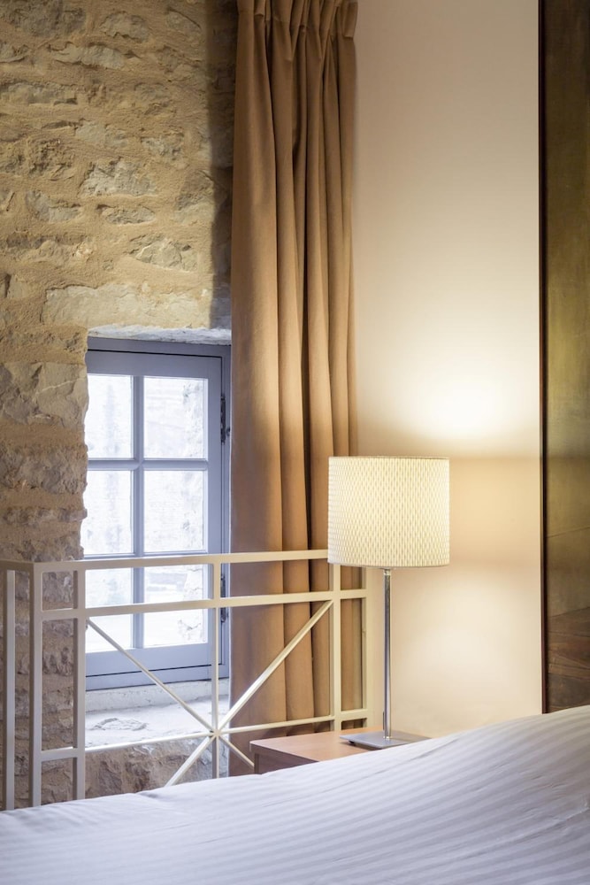 Hotel Le Chateau Fort 34/70