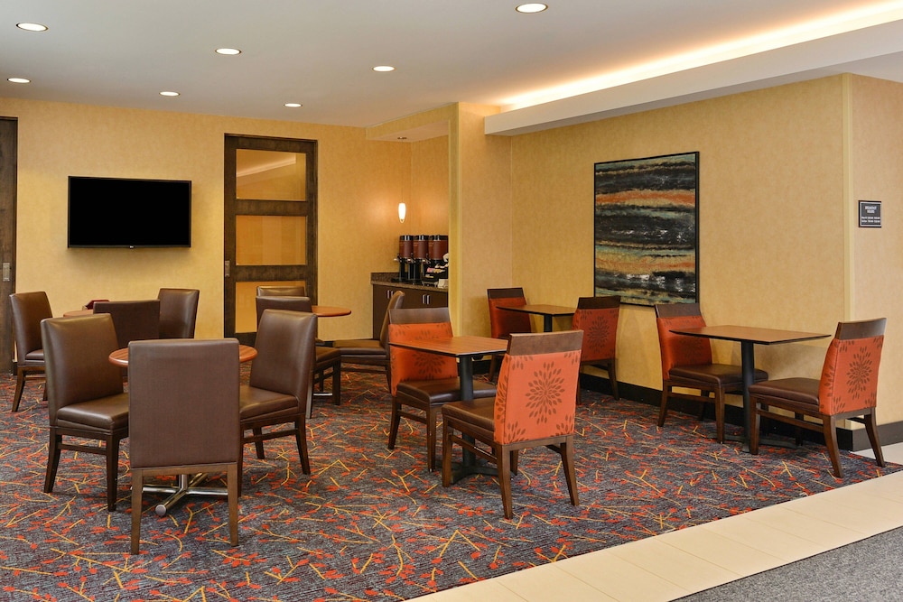 Residence Inn Des Moines Downtown 43/56