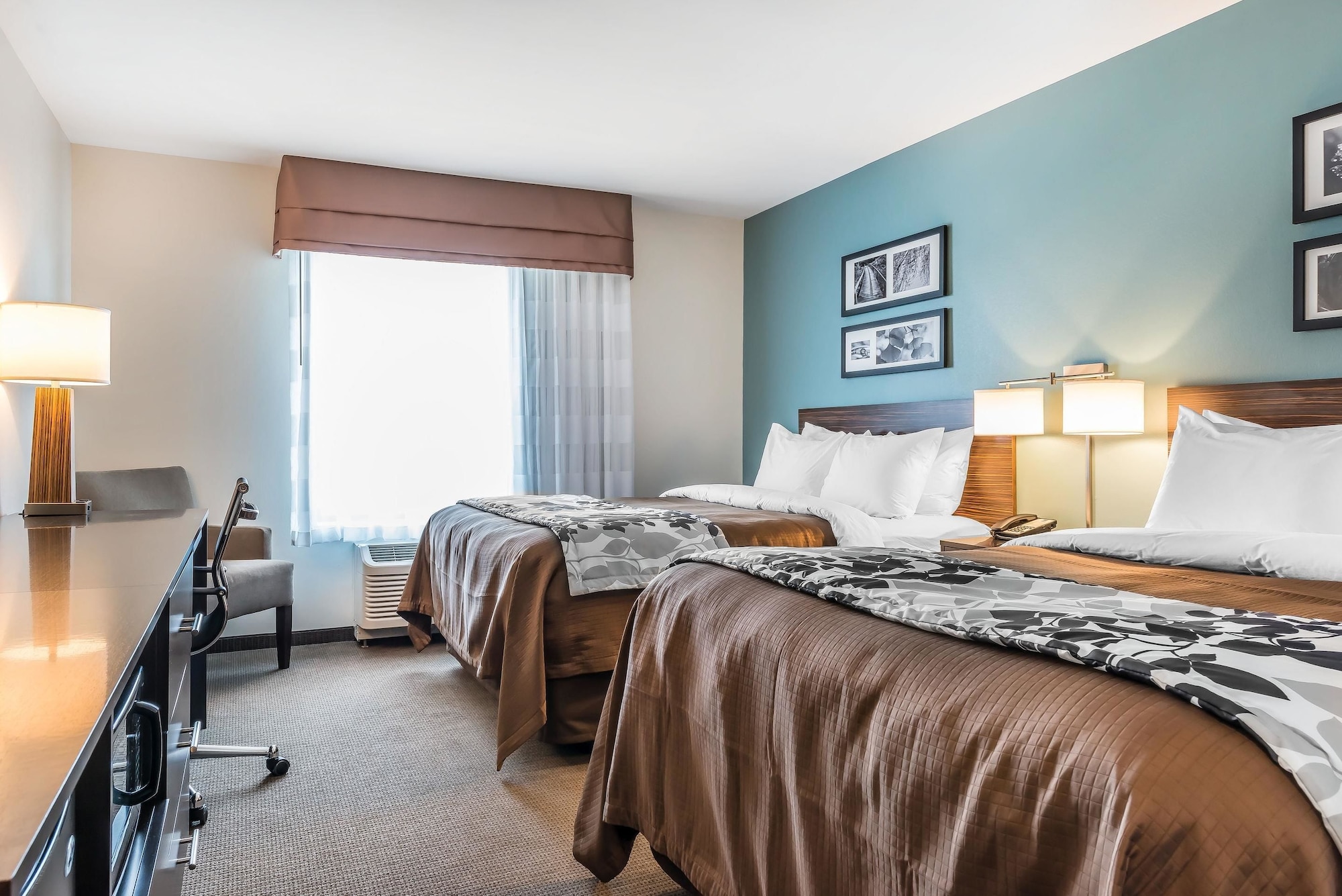 Standard, 2 Queen Beds