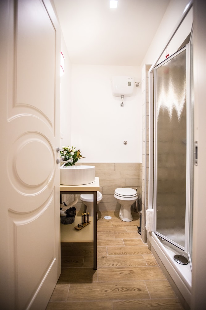 Chic Town Luxury Rooms 55/69