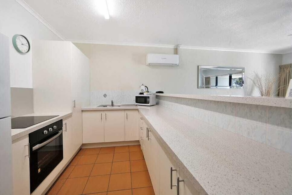 SHELLY BAY RESORT 49/50
