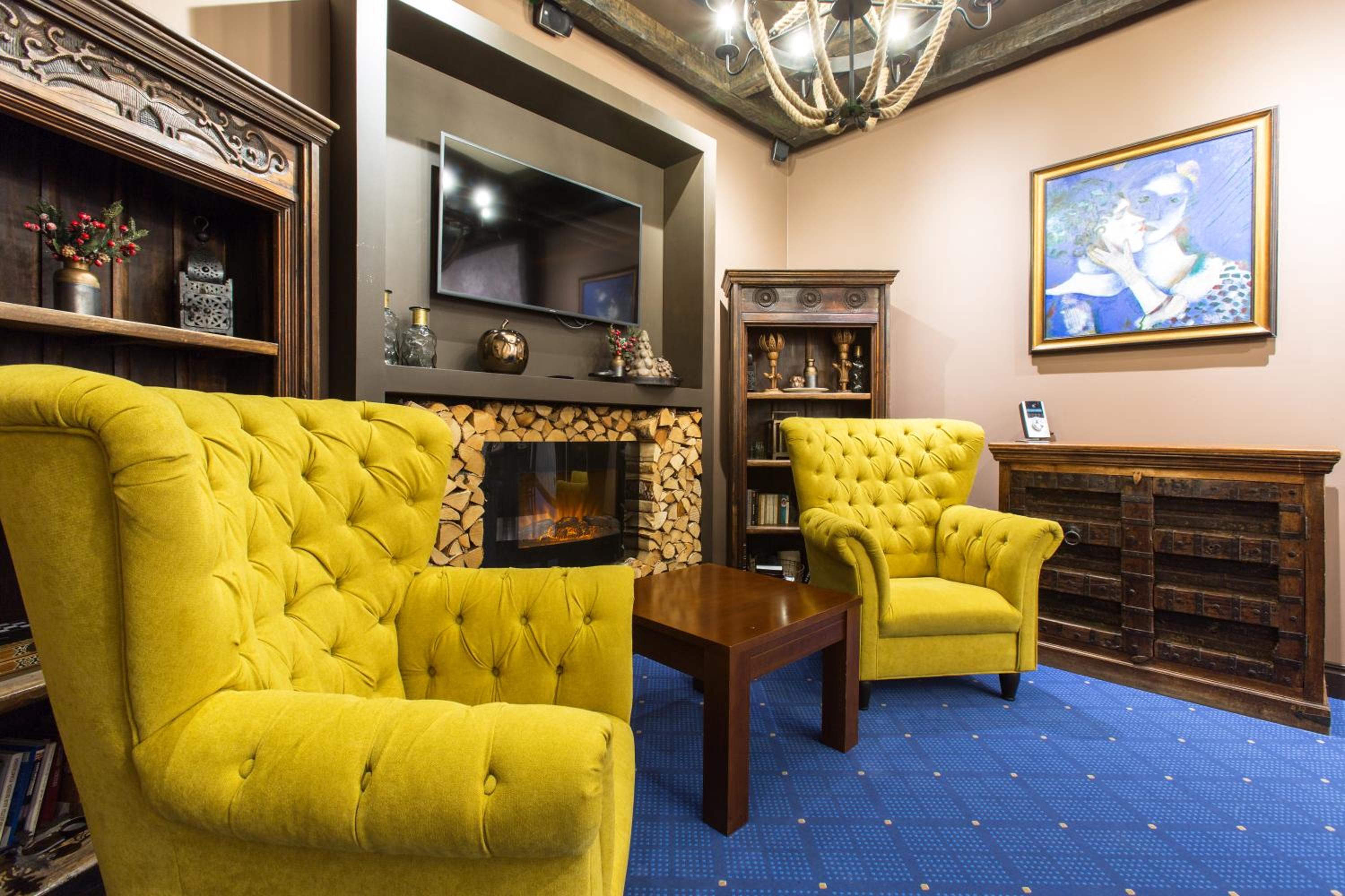 Narva Hotel 15/27