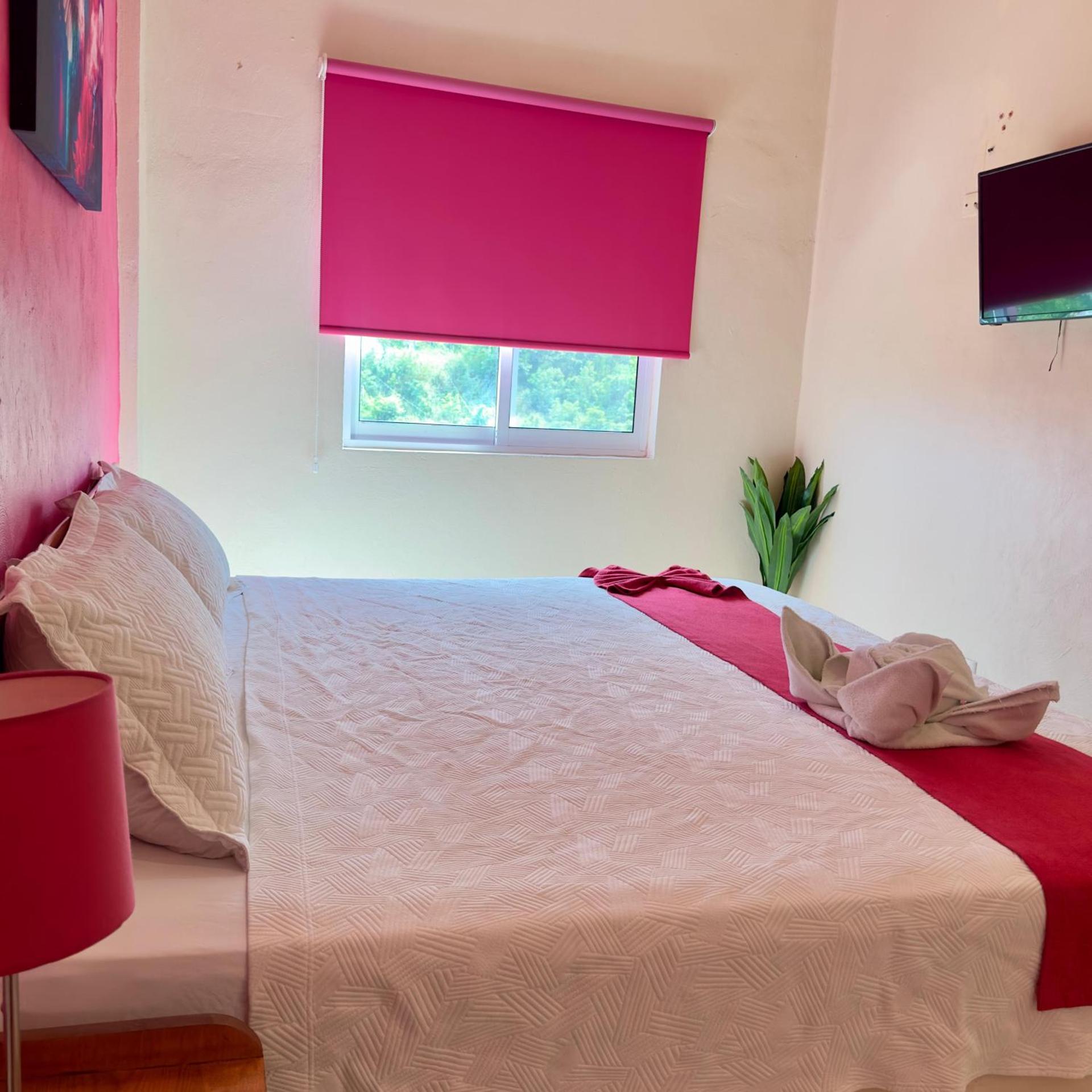 room 2/10
