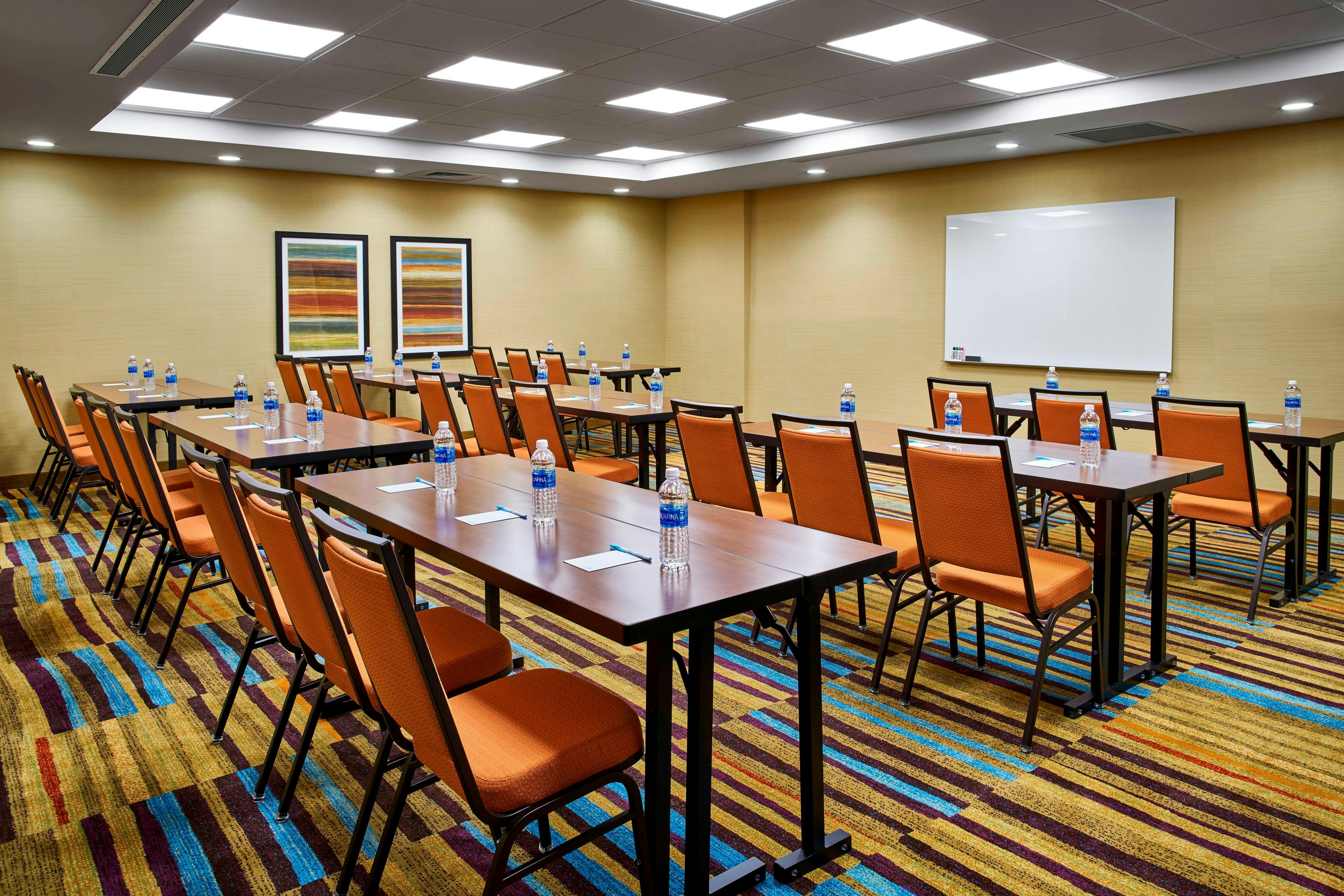 Fairfield Inn Suites Alexandria 33/35