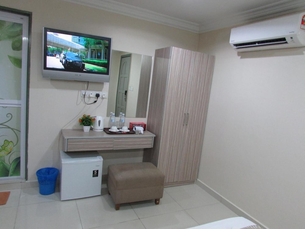 Safari Hotel 13/45
