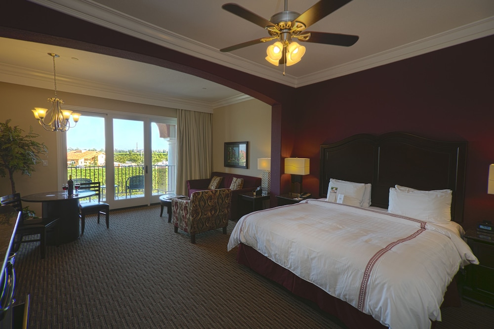 SOUTH COAST WINERY RESORT AND SPA 24/81