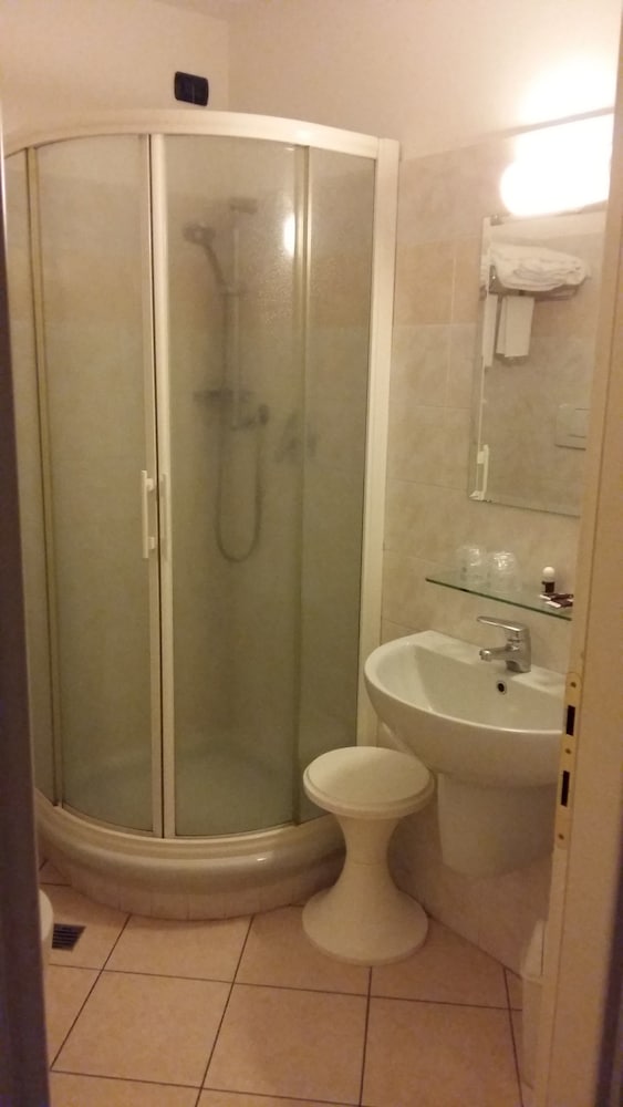 Hotel Cavour Asti 16/16