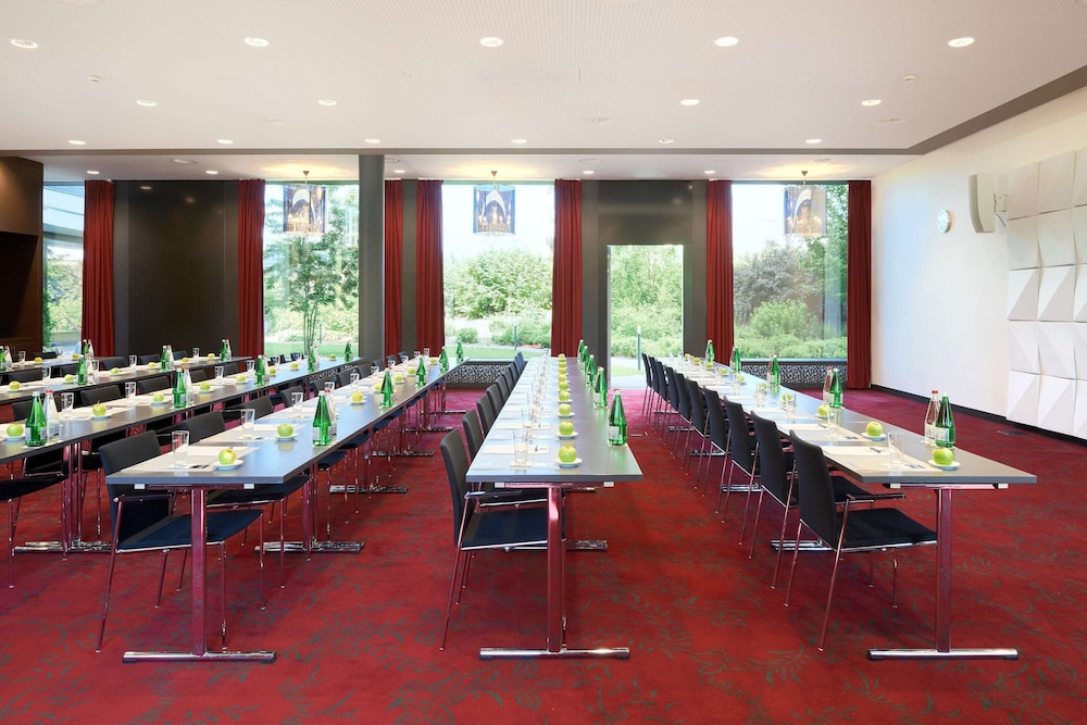 Dorint Airport Hotel Zurich 68/76