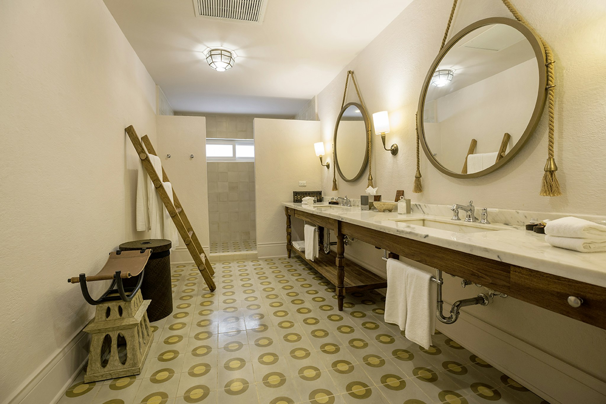 Suite, Beach Front