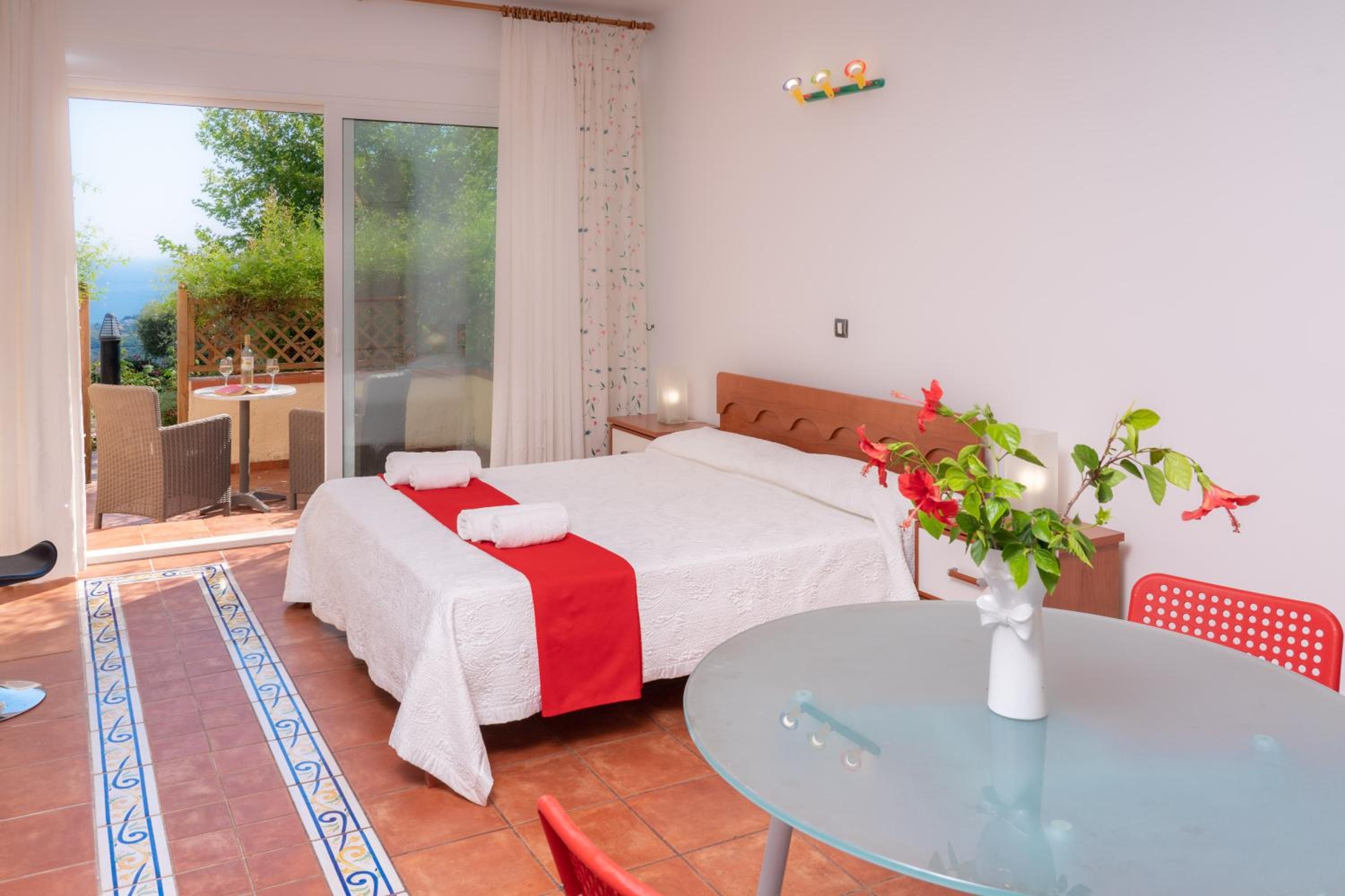 Felix Residence 23/66