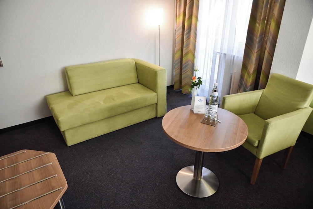Martins Klause Airport Messe Hotel 20/36