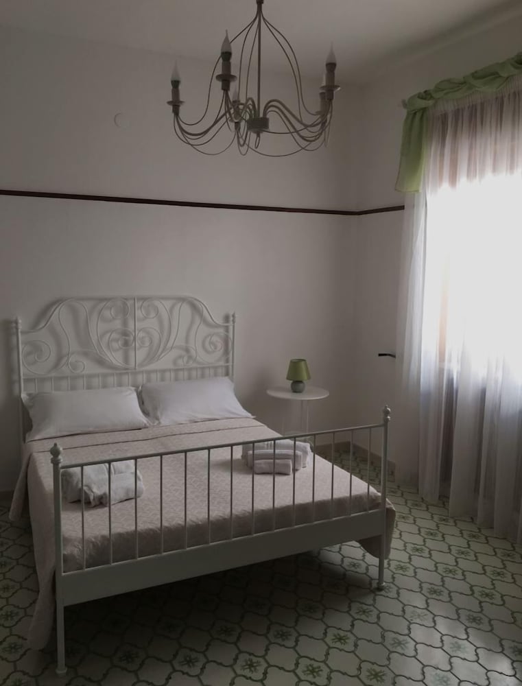 Moli Grand, Quadruple, 1 Queen and 1 Bunk Bed, Private Bathroom