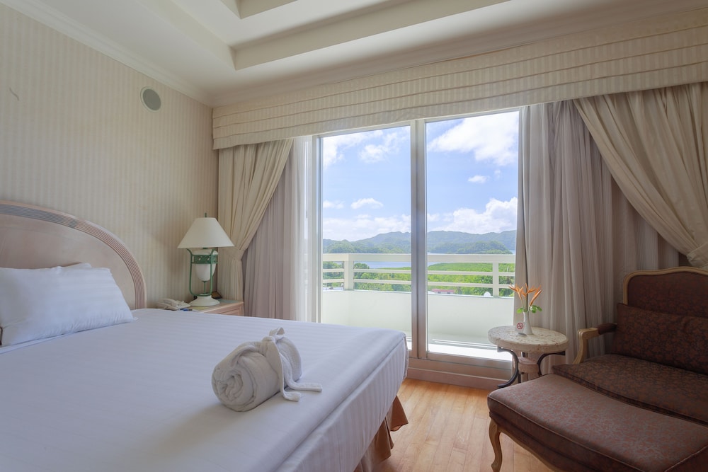 Executive, Suite, King Bed, Bay View