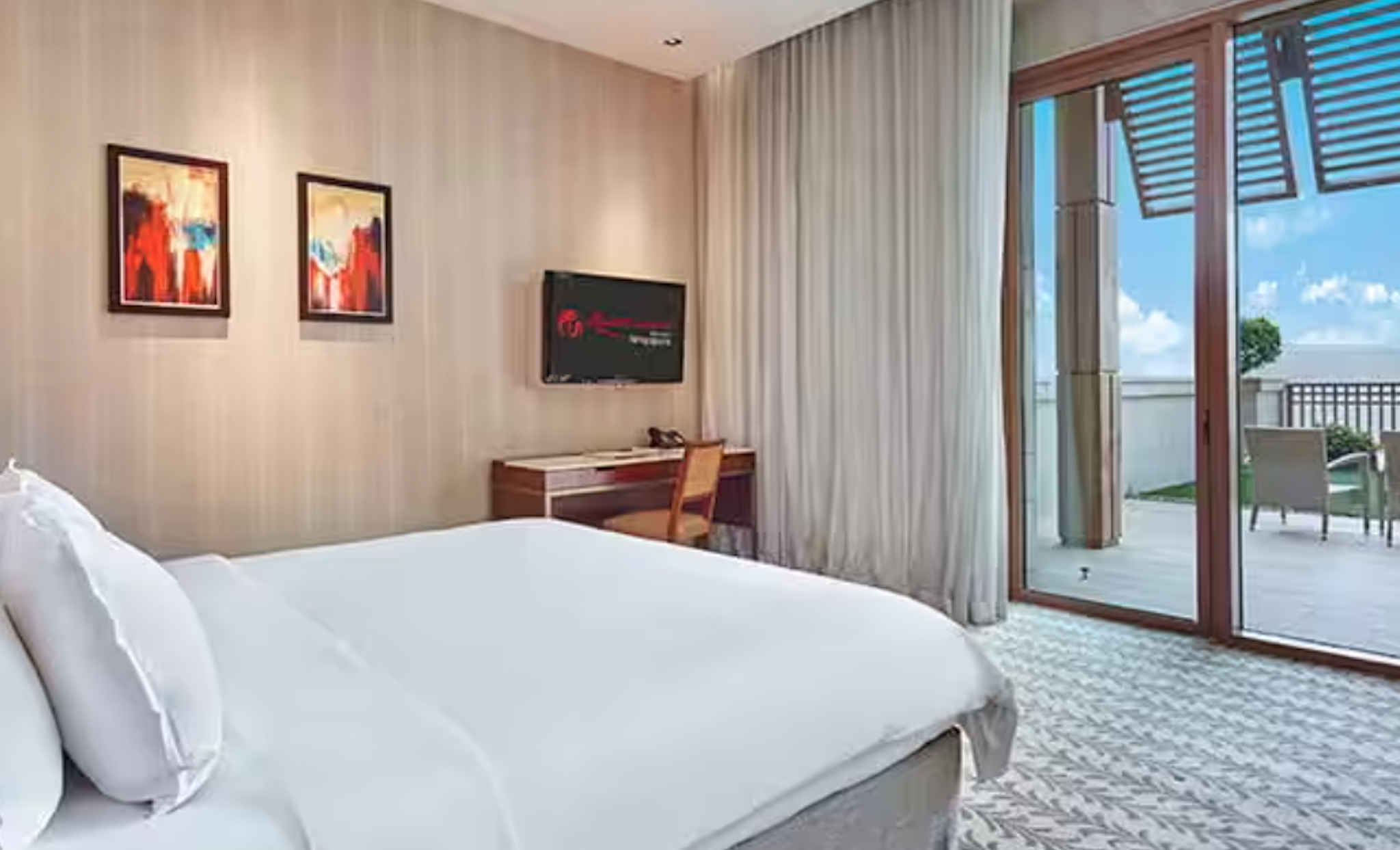 Equarius Hotel 1/8