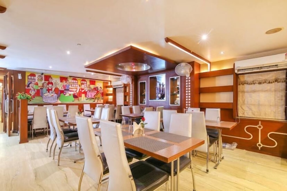 Oyo 3993 Hotel Churuwala Inn 51/54
