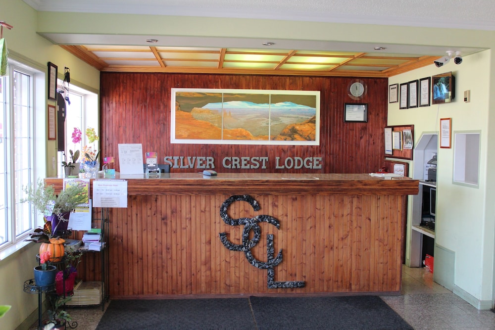 Silver Crest Lodge 8/38