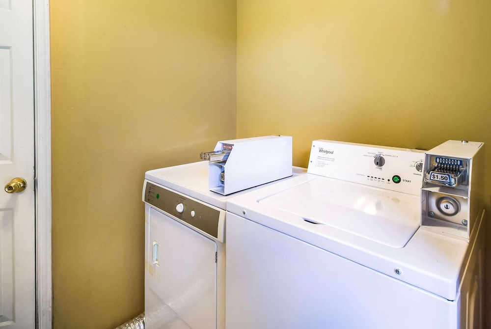Econo Lodge Princess Anne 21/40