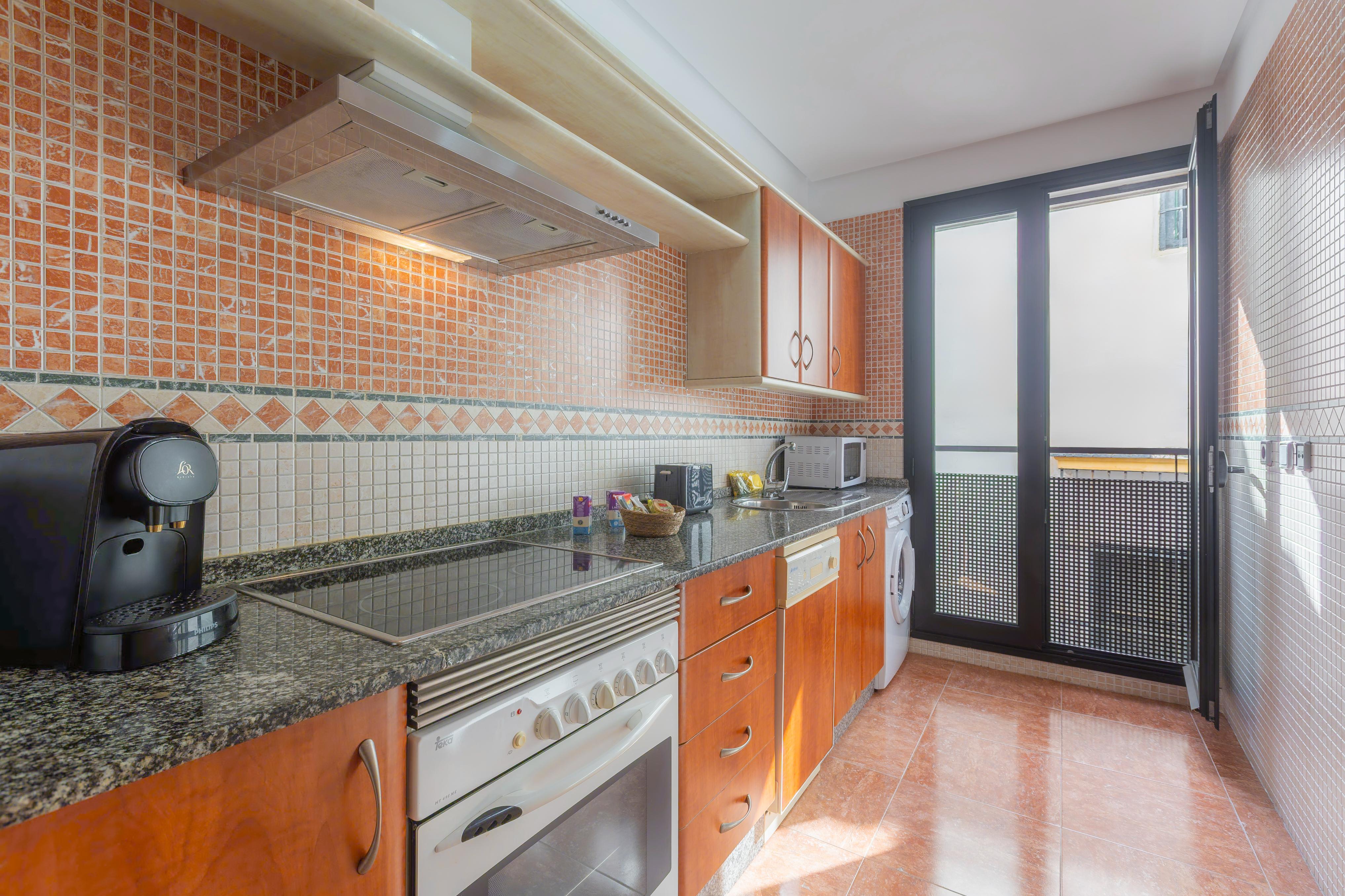 Apt Blueseas Bahia Marina 1/58