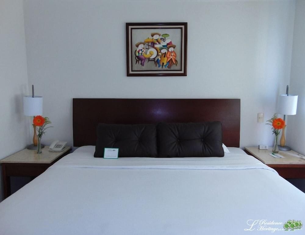 Residence L Heritage Aristoteles 140 By Bluebay Ex Suites Aristoteles 140 18/57