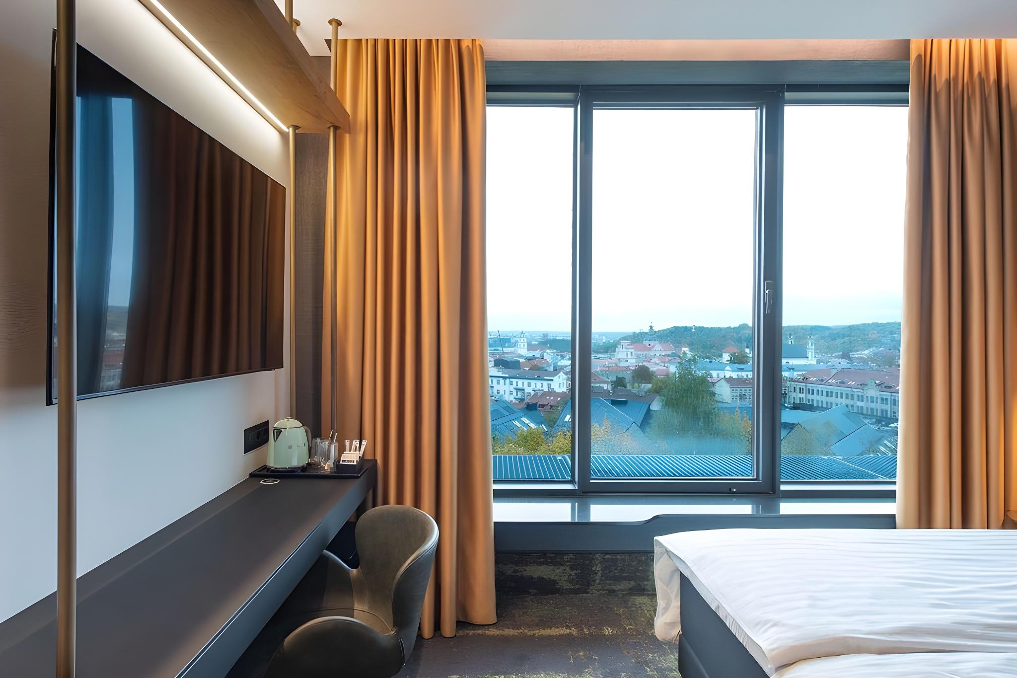 Sky, Double Bed, City View