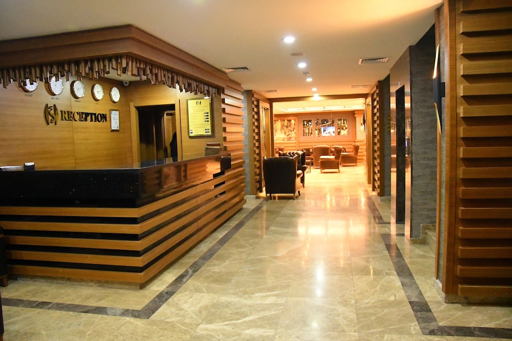 Starton Hotel 2/50