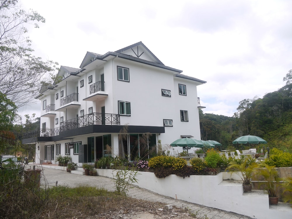 Rovers Inn Tanah Rata 1/19