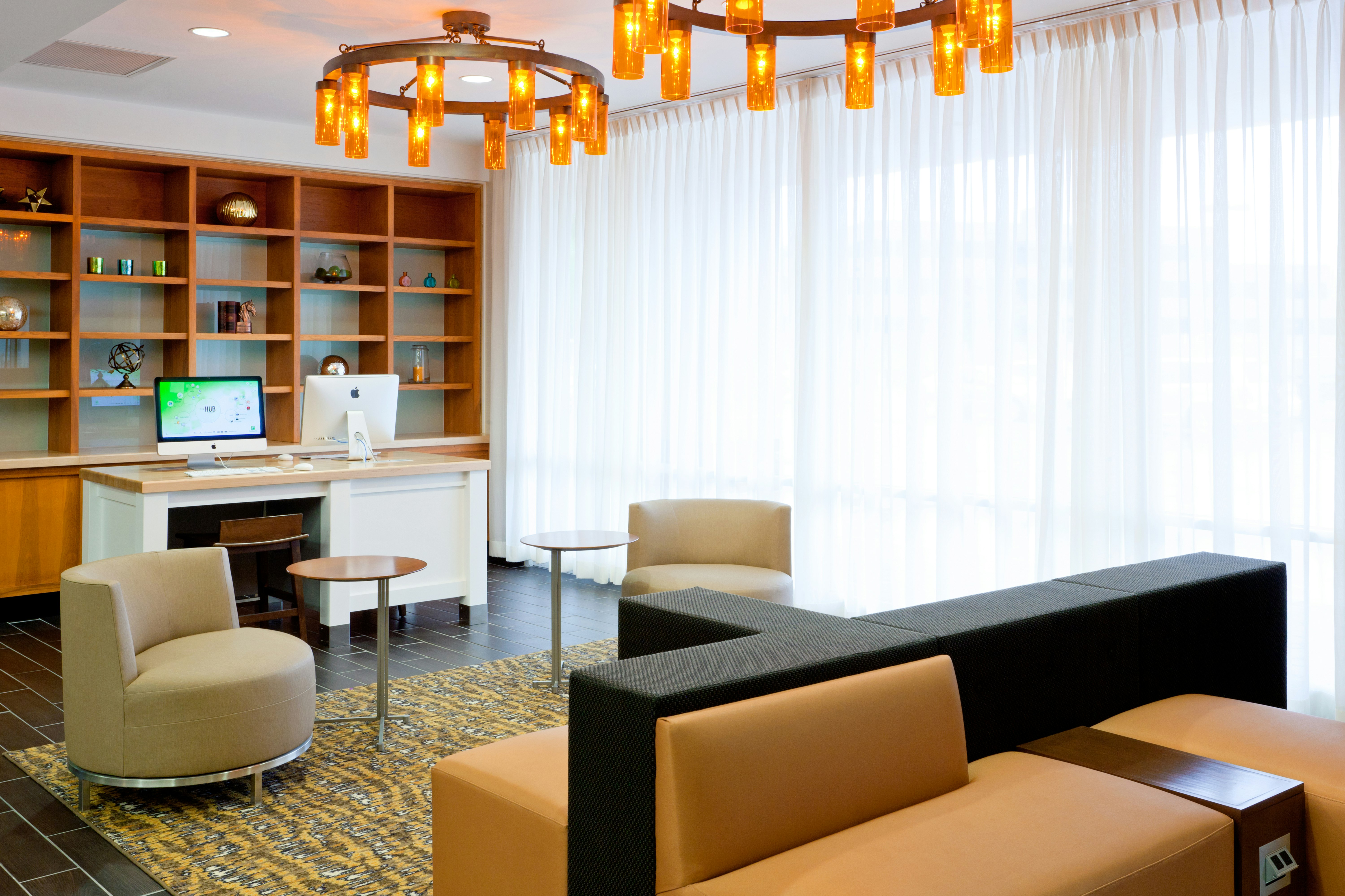 Holiday Inn Clark Newark Area Formerly Crowne Plaza Clark 17/54