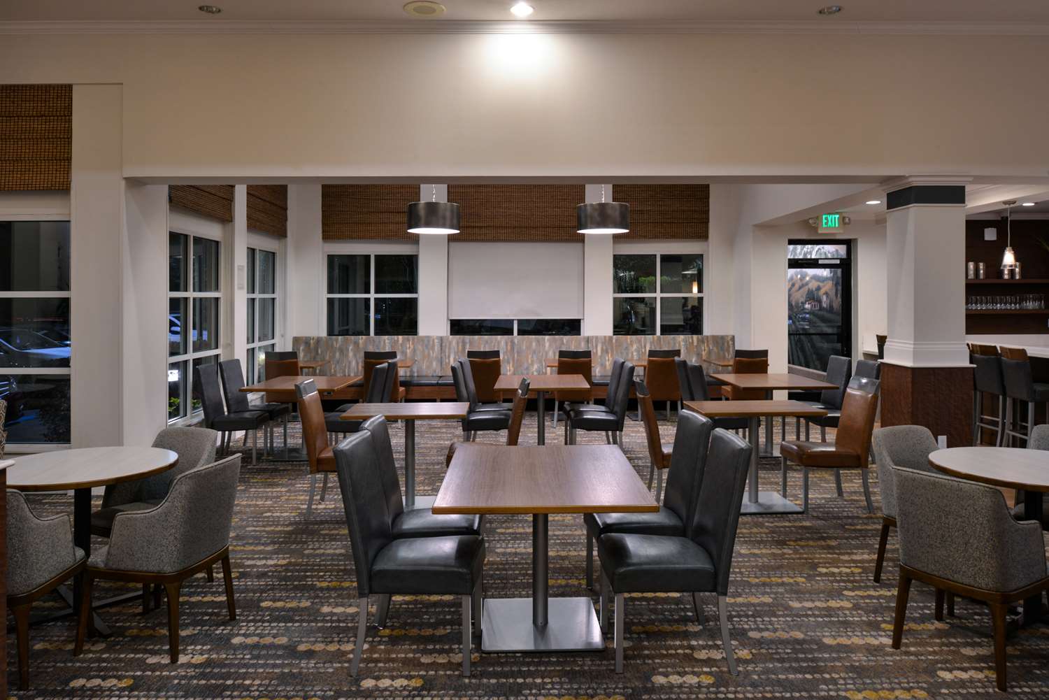 restaurant cafeteria