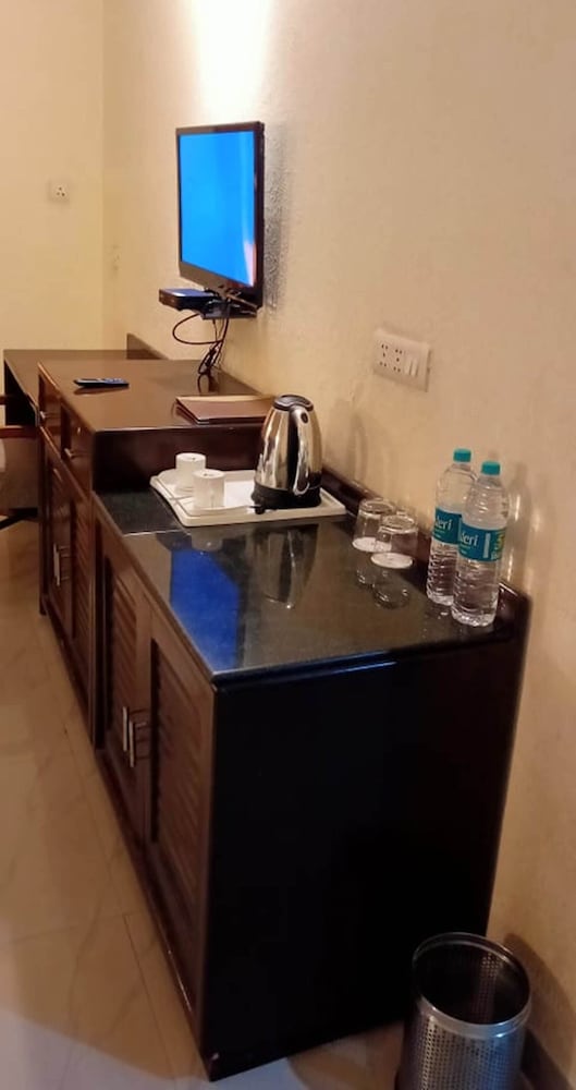Hotel Uday Residency 29/39