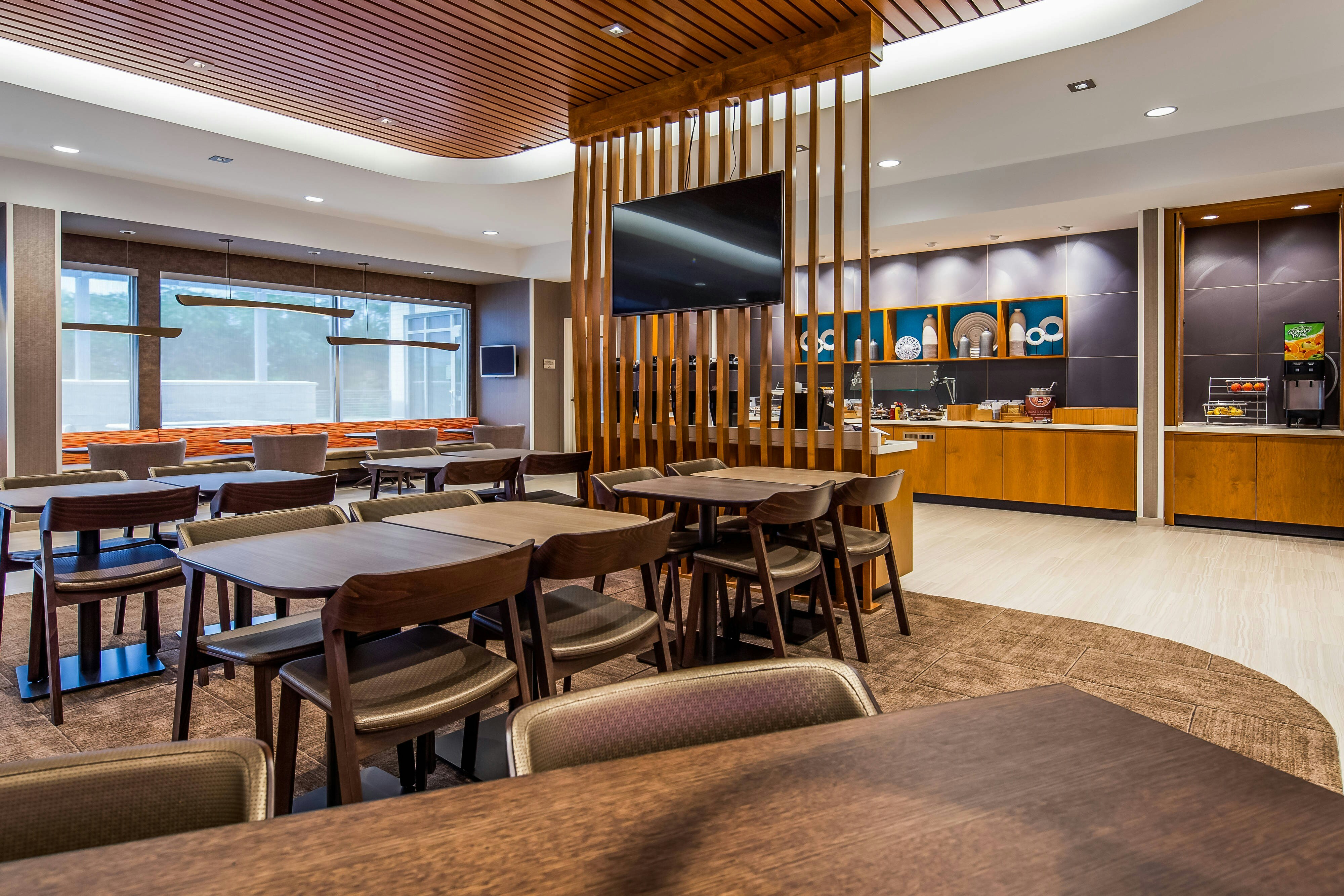 SpringHill Suites by Marriott Chambersburg 33/35