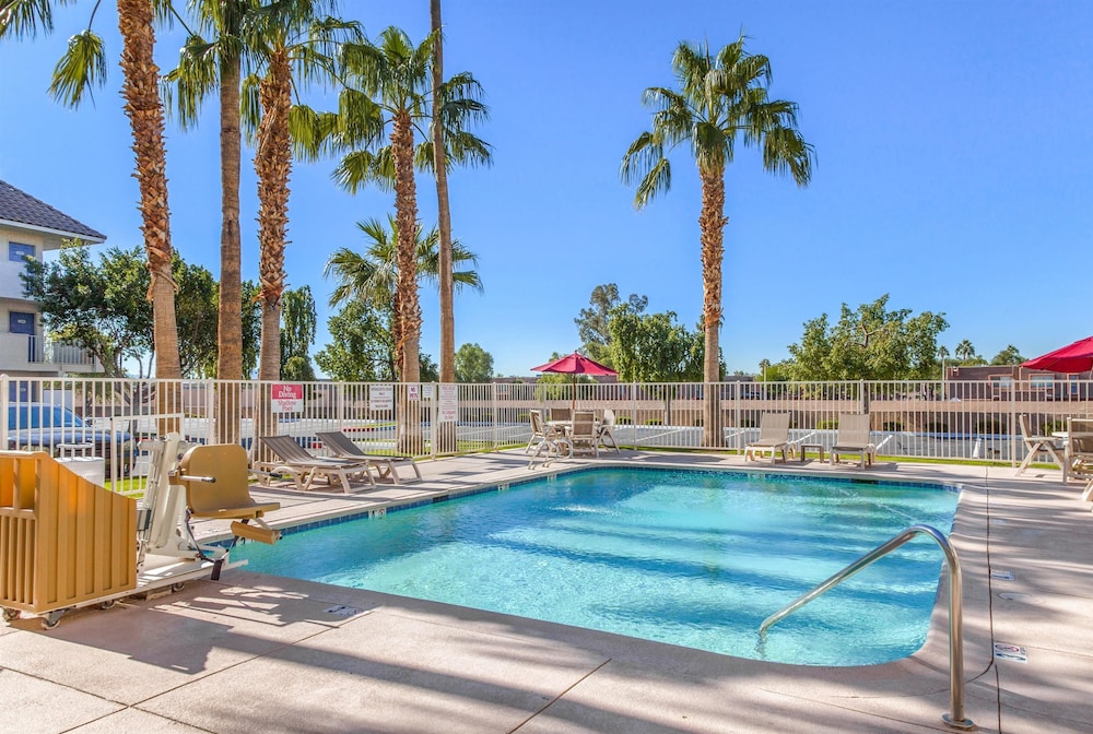 Motel6 Phoenix, AZ - West in PHOENIX - AZ