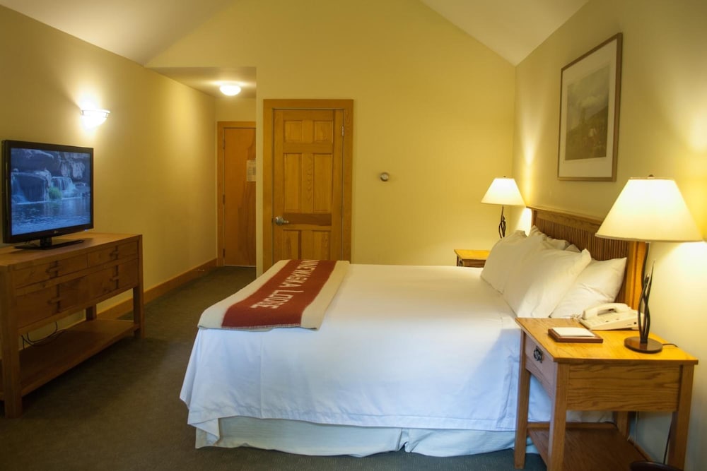 Minnewaska Lodge 10/27