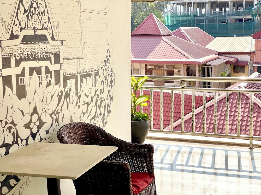 Rs Guesthouse 44/50