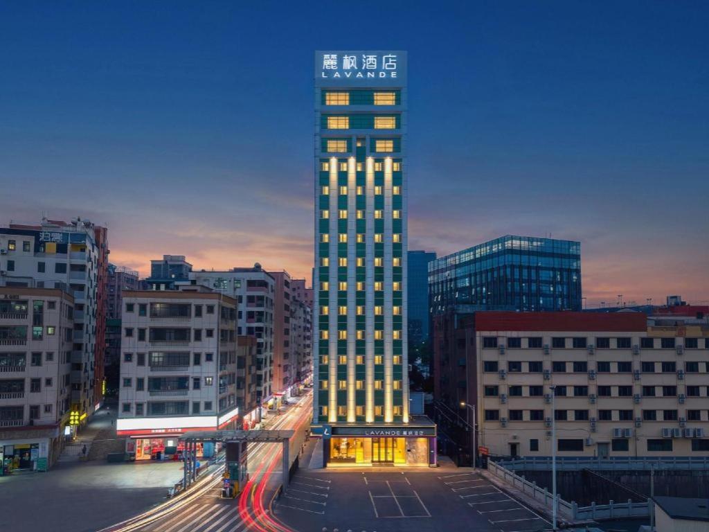 Lavande Hotel (Shenzhen North Railway Station, Gangtou Metro Station) 8/70