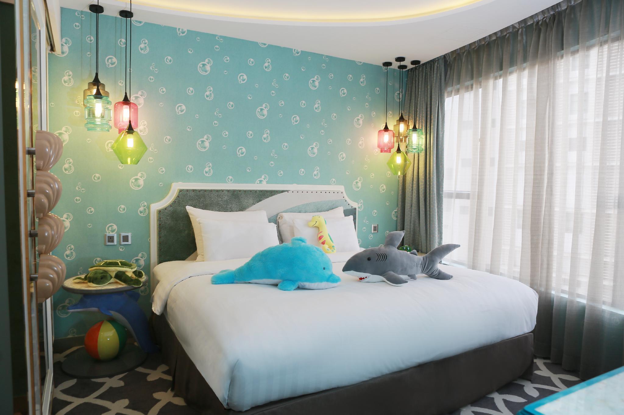 Ocean, Suite, King Bed