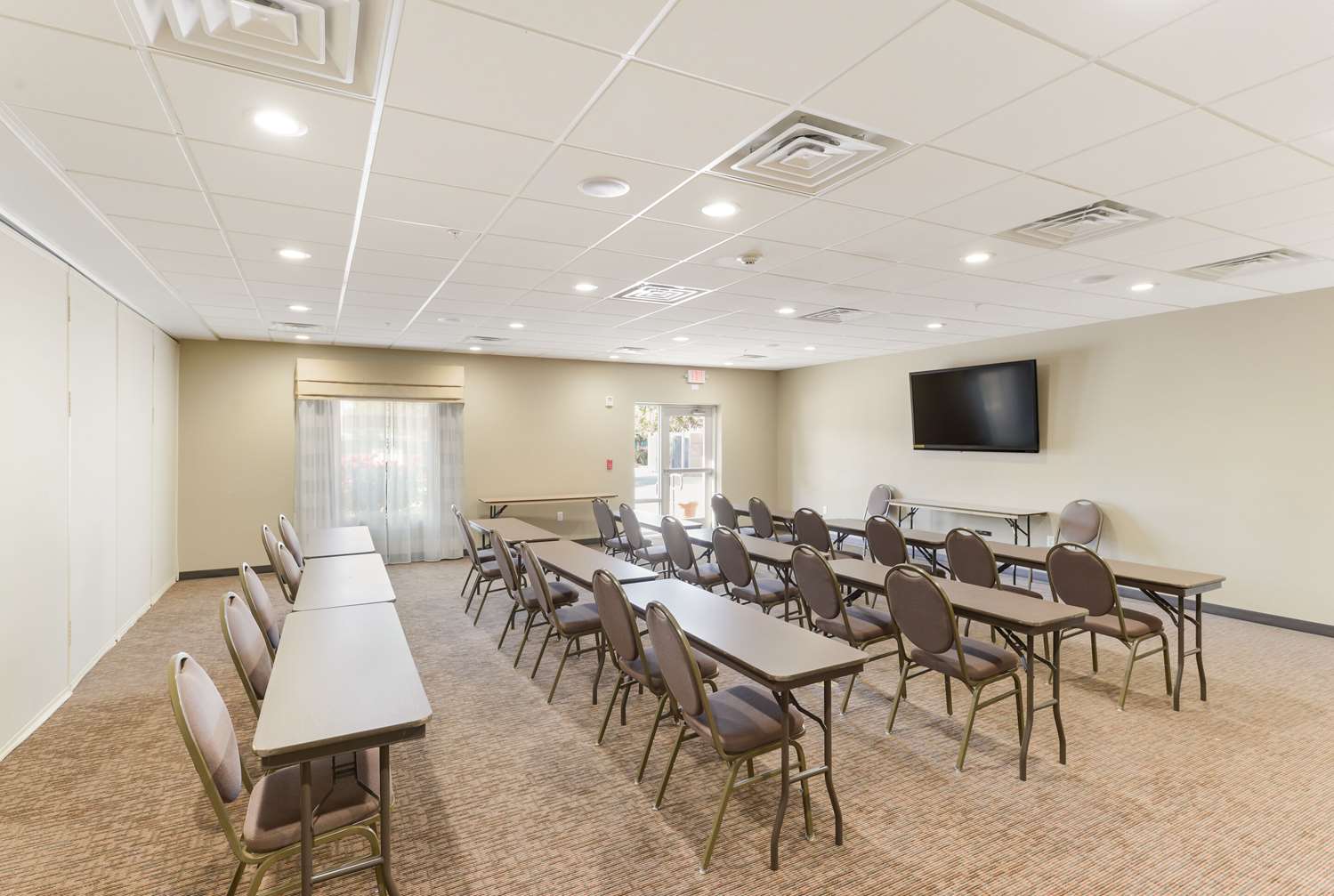 Sleep Inn and Suites Midland West 34/42