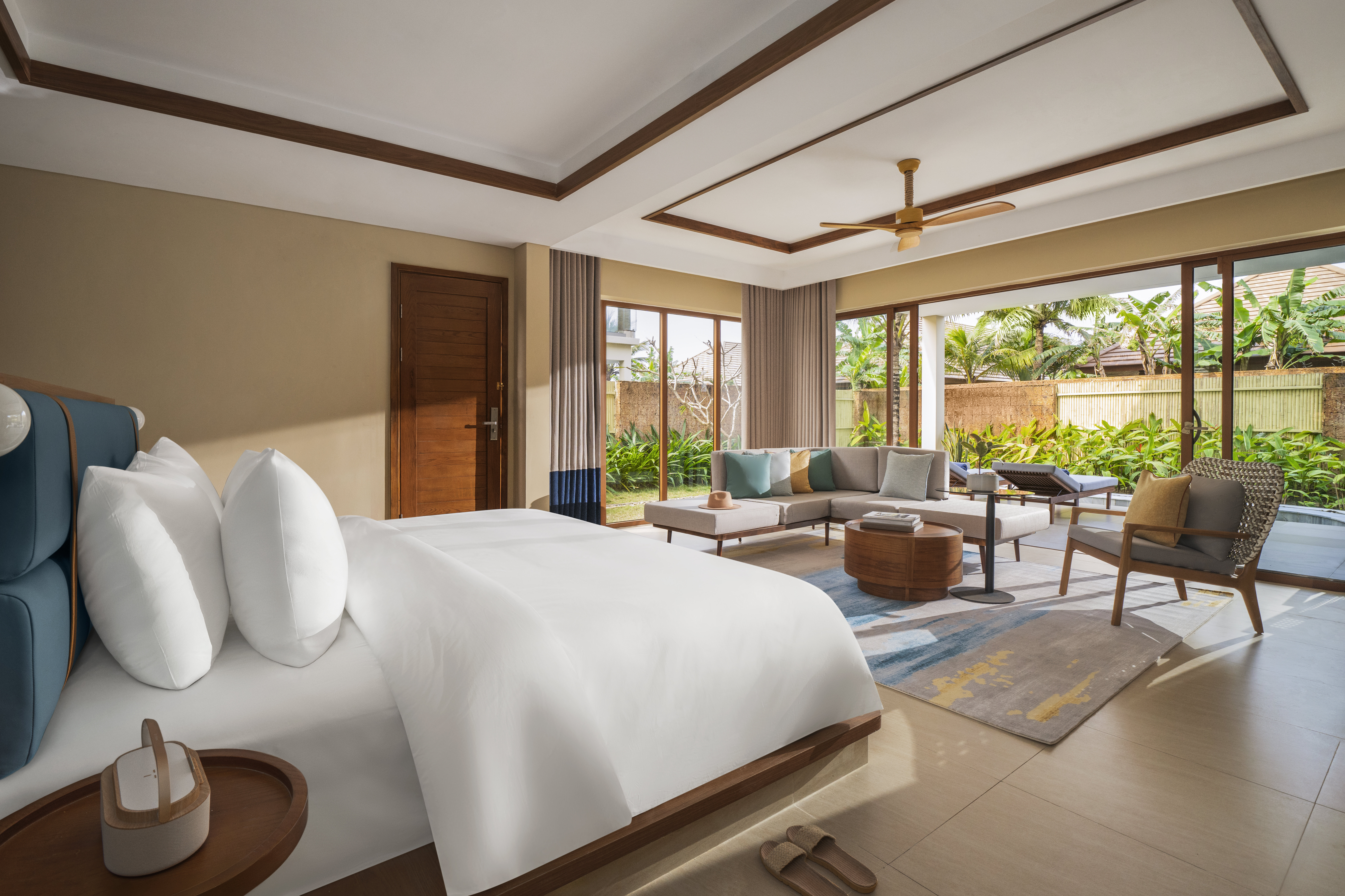 Bao Ninh Beach Resort 8/85