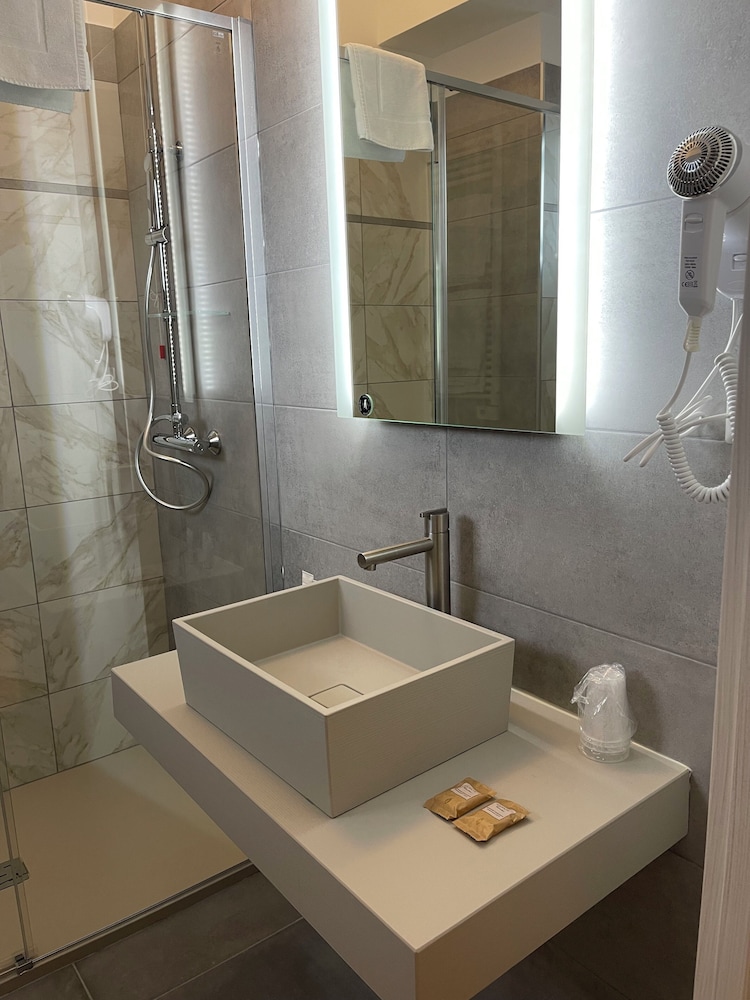 Sant Elia Hotel 41/49