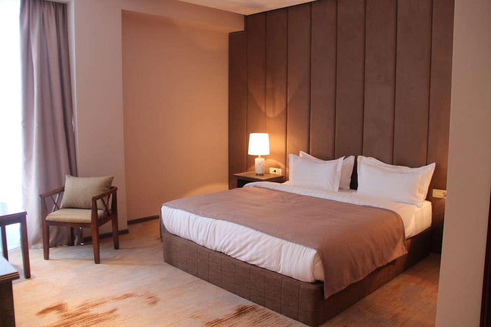Aurora Resort by One Hotels 8/50