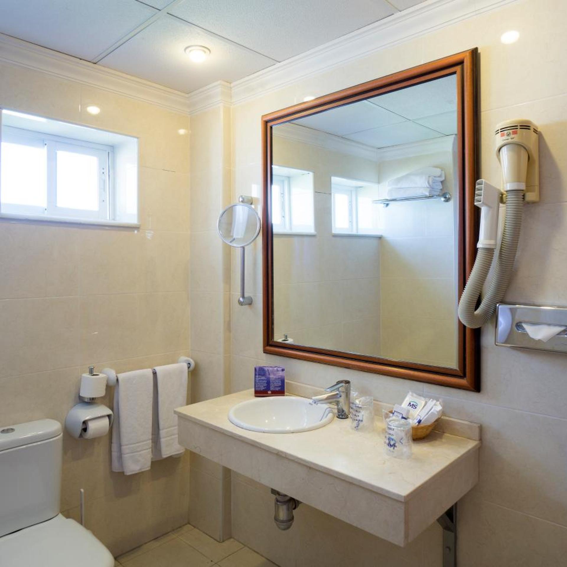 Room, Double or Twin Bed, Sea Front، MS Tropicana Costa del Sol 5/5